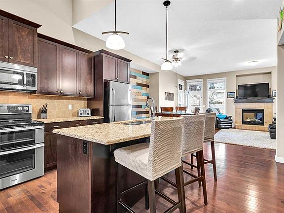 4th image of 21 E Evansfield Way NW