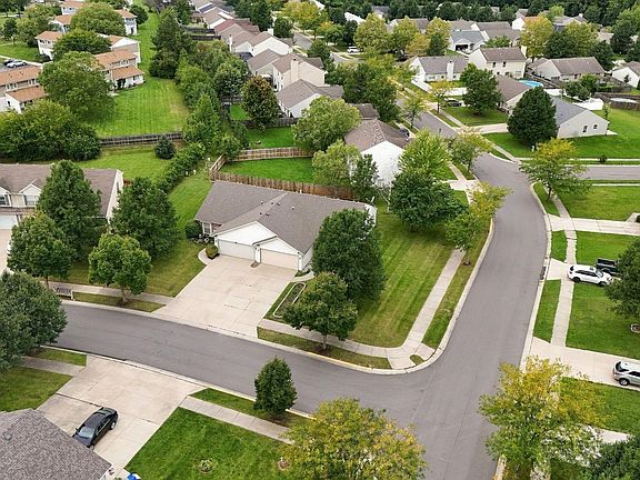 2nd image of 7409 Sageport Pl