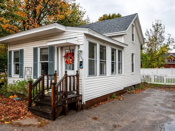 105 Wakefield Street, Rochester, NH 03867