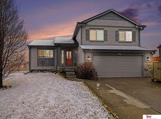1903 Mesa St, Bellevue, NE 68123