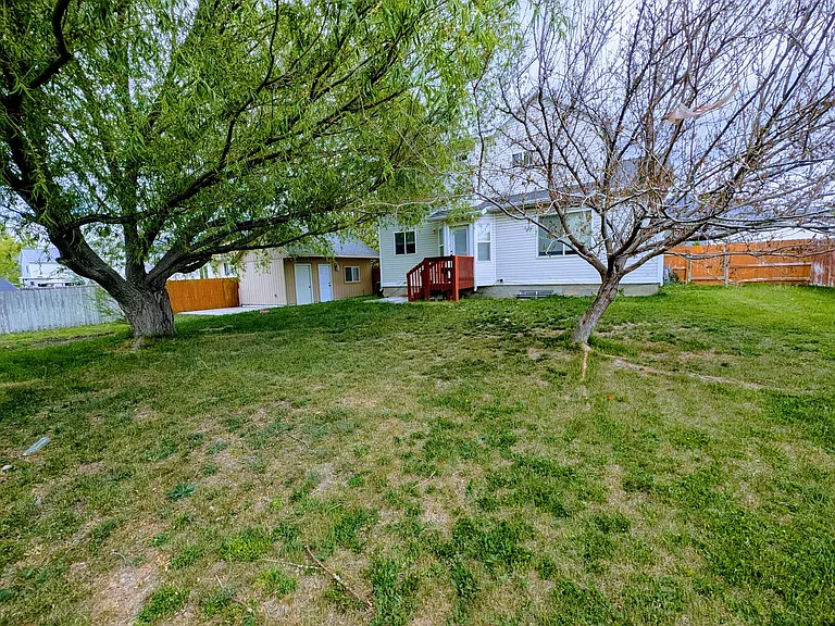 749 Country Club Dr — Photo 31