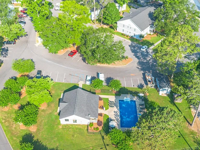 The Reserve at Christopher Street (Phase 1) — Photo 13
