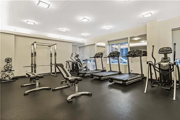 Sold by Avenue Sotheby's International Realty | media 30