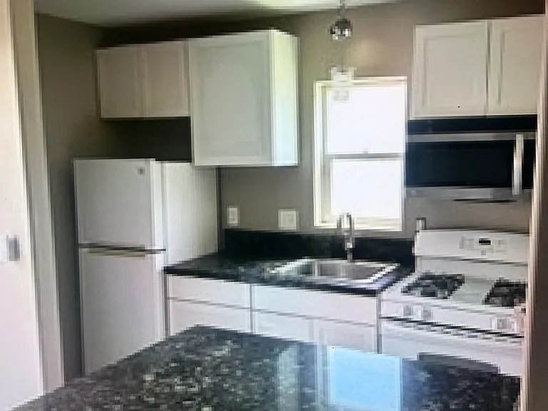 1814 Pacific Beach Dr — Photo 3