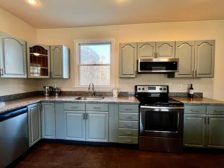 114 East Rd #B — Photo 22