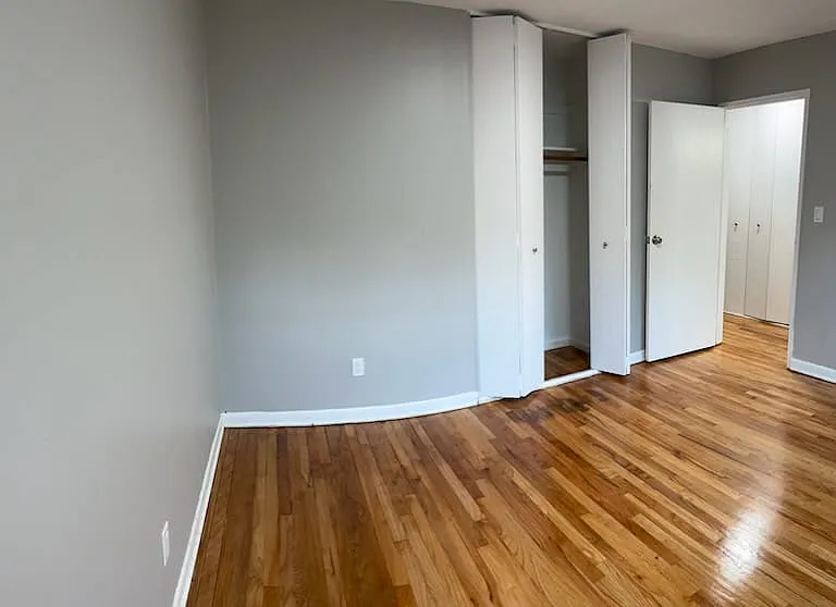 Bradford Commons Apartments — Photo 13