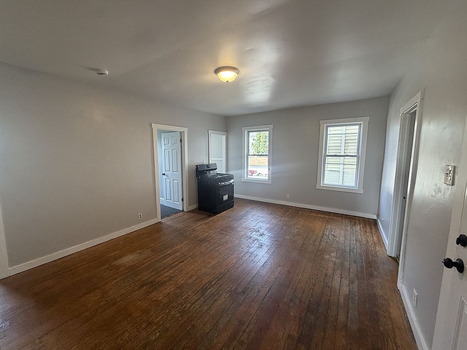 1st image of 16 Bullard St #2S