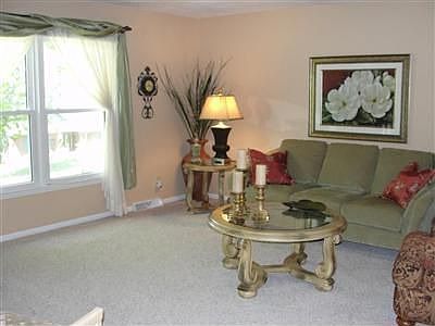 2nd image of 323 Elm Tree Dr