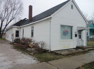 1627 Locust St, Terre Haute, IN 47807