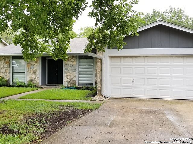 1st image of 7505 Lago Frio