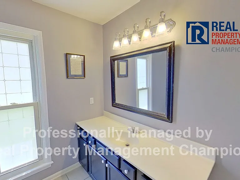 95 Eastgate Dr — Photo 12