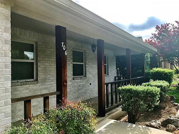 2nd image of 706 Lupine Ln