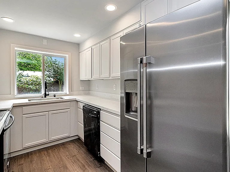 2325 Cherry Rd #B — Photo 8