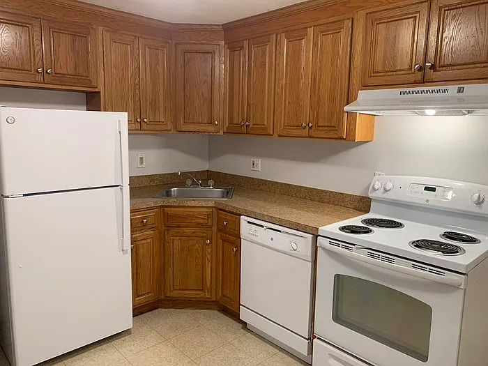 Building Photo - 67 Grove St #12A