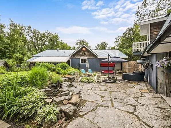 1005 Kirbys Beach Rd, Bracebridge, ON P1L 1X2