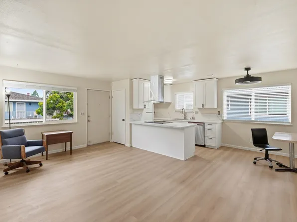 4355 Jade St APT 4, Capitola, CA 95010