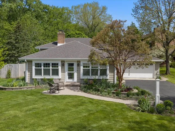 1419 E Forest Ave, Wheaton, IL 60187
