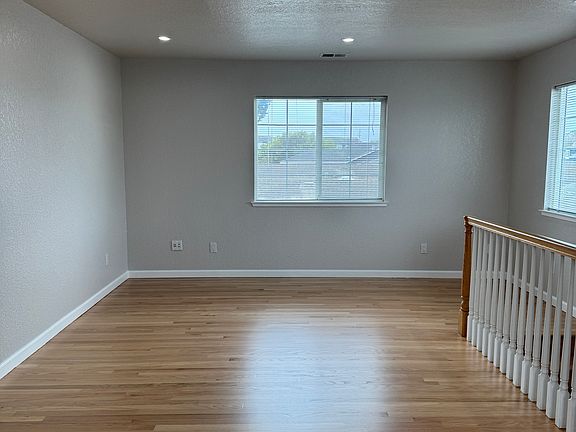 5th image of 759 Johnston St