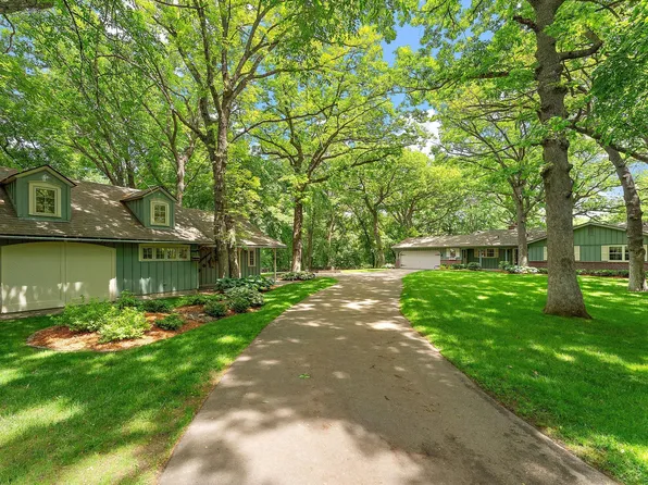 13040 132nd St W, Apple Valley, MN 55124