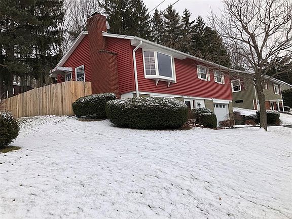 3rd image of 3639 Lorne Dr