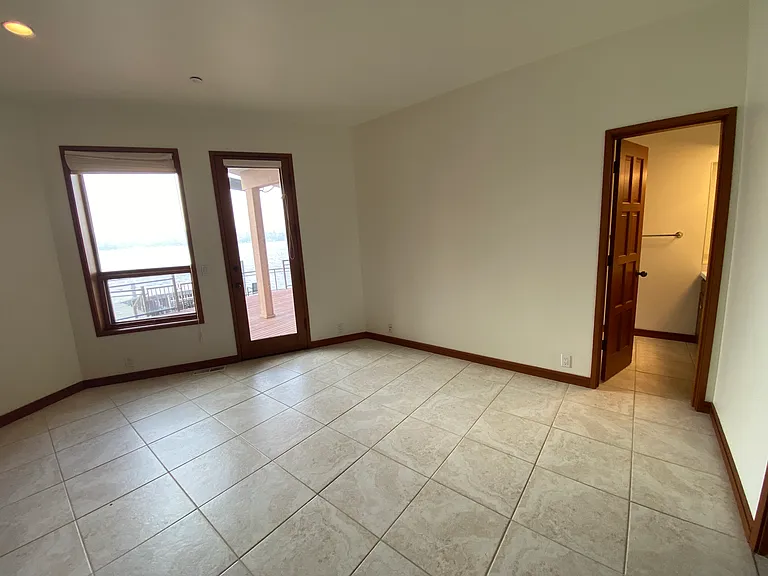 8279 W Mercer Way — Photo 16