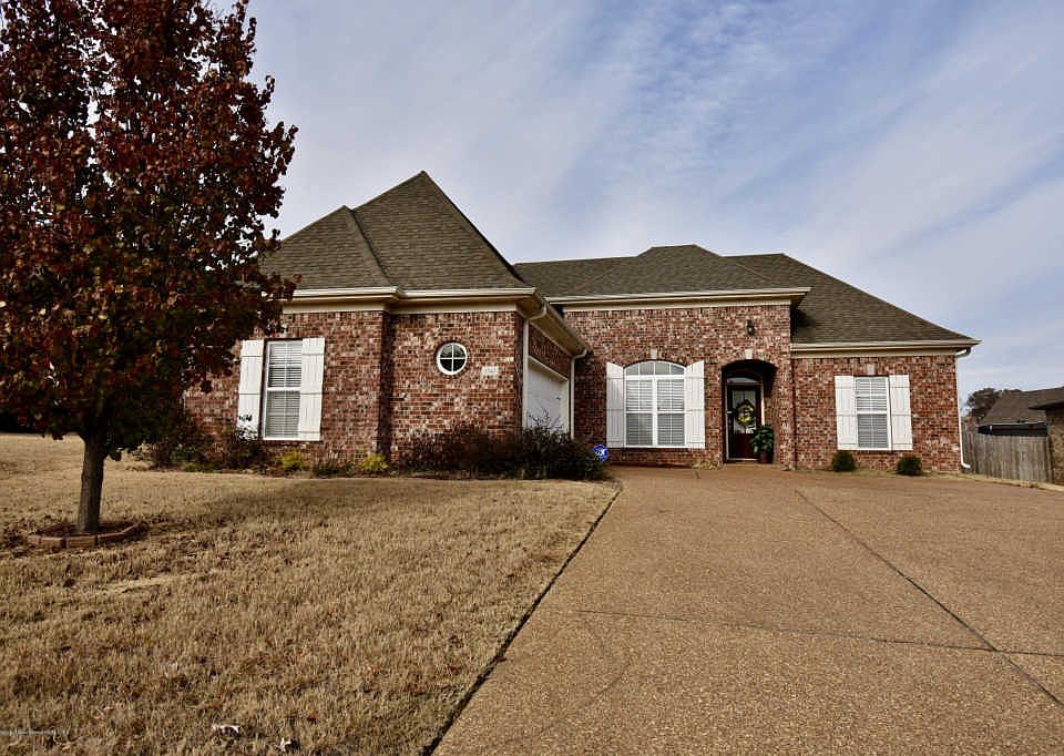 1st image of 3343 Valley Crest Dr