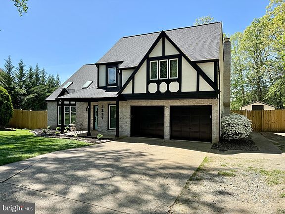 3rd image of 3227 Aquia Dr