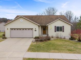 1422 Ridgeview Dr, Reedsburg, WI 53959