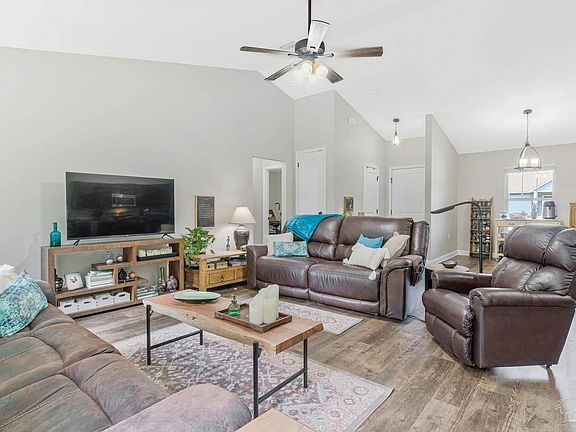 4th image of 3501 Jubilee Dr