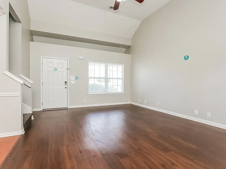 8632 Lawson Dr — Photo 5