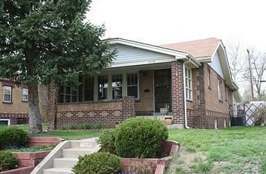 2nd image of 1415 N Roslyn St