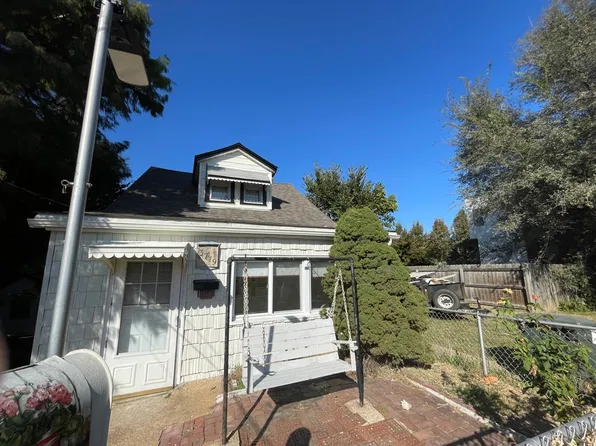 3719 Marine Ave, Saint Louis, MO 63118