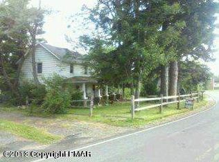 106 Firehouse Rd, Pocono Pines, PA 18350