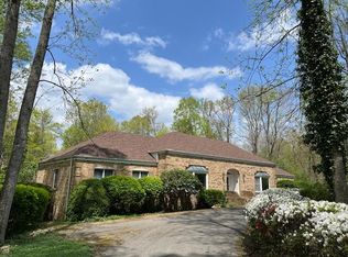 319 Chestnut Hill Rd, Summersville, WV 26651