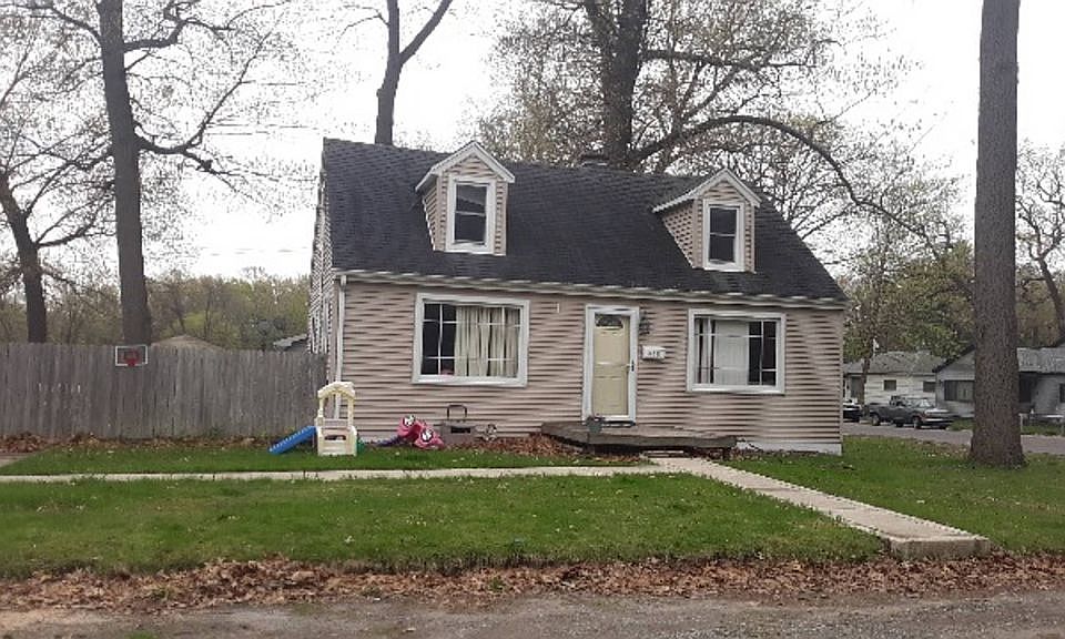 1st image of 501 S Joliet St