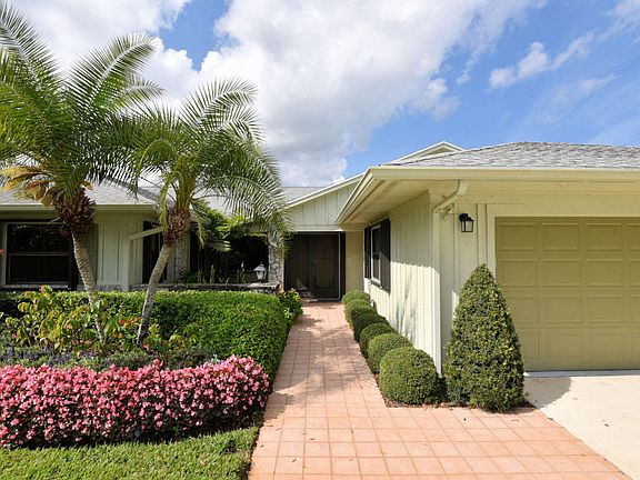 2nd image of 13118 SE Spyglass Ct