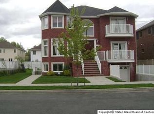 229 Finlay St, Staten Island, NY 10307