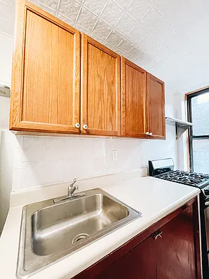 Rented by Jeanne Jackson, LREB | media 5