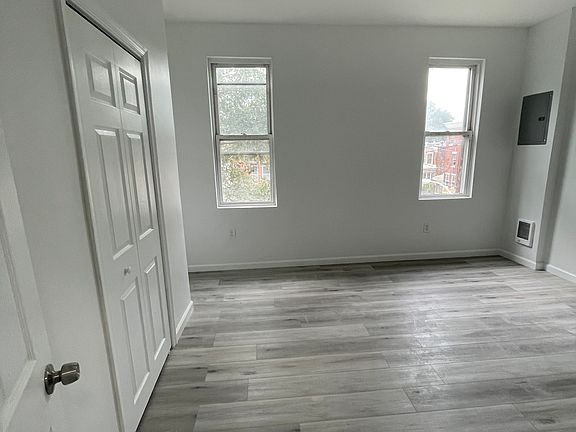 2nd image of 3761 N 18th St APT 3