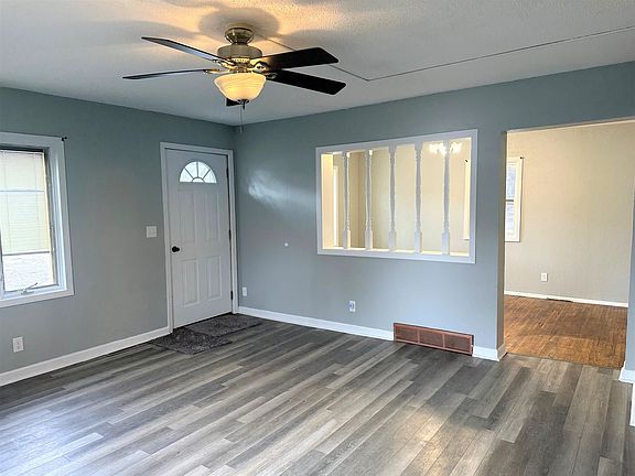 2nd image of 116 W 9th Ave
