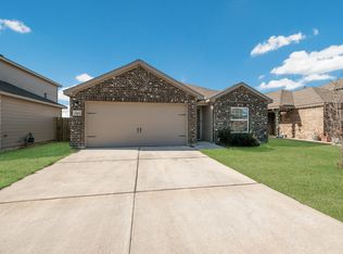15103 Harbor Lndg, Von Ormy, TX 78073
