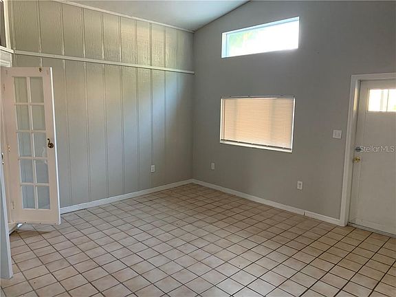 4th image of 3802 Creek Way Ct