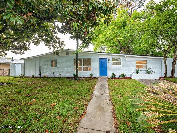 3rd image of 3228 RED OAK Drive