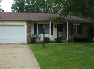 2455 Silver Springs Dr, Stow, OH 44224