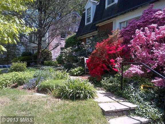 3rd image of 6006 Dellwood Pl