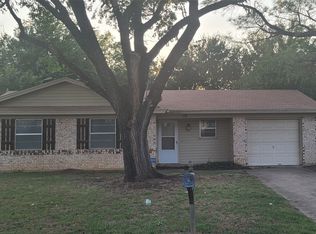 119 Bluebird Cir, Denton, TX 76209