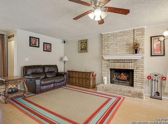 4th image of 13826 Laurel Hollow Dr