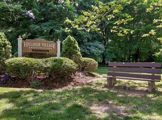 165 Towne House Rd UNIT 165, Hamden, CT 06514