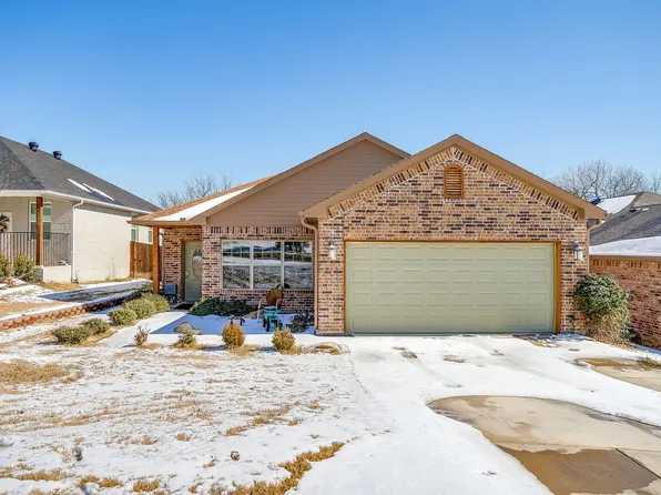 1316 Liberty St, Weatherford, TX 76086