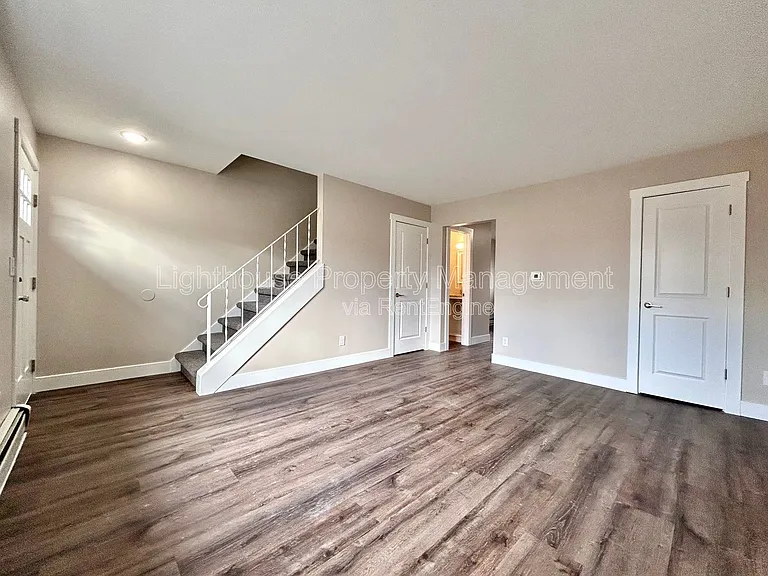 2875 Taft Ave SW #7 — Photo 5
